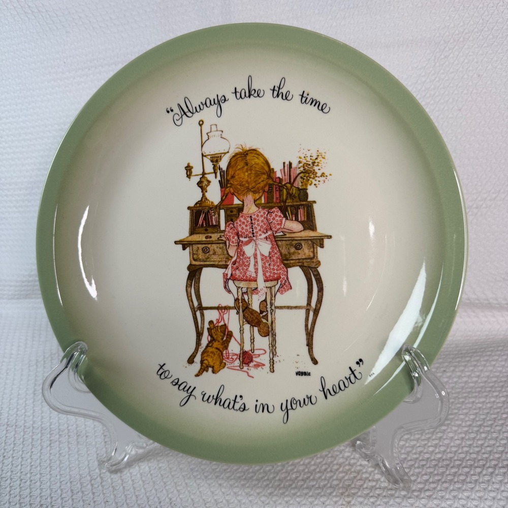 Vintage 1972 Holly Hobbie Collectors Edition Plate American Greetings 10.5 Inch
